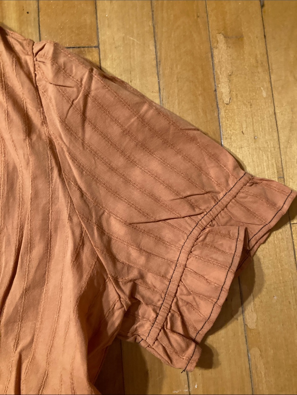 Rust Ruffle-Front Short Sleeve Blouse - Picture 4 of 12
